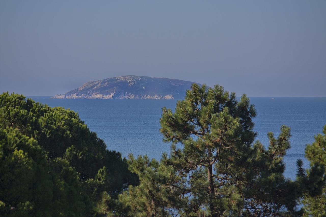 Apartment De Uso Turistico Fontina - Playa Montalvo - Sanxenx0 -pontevedra *
